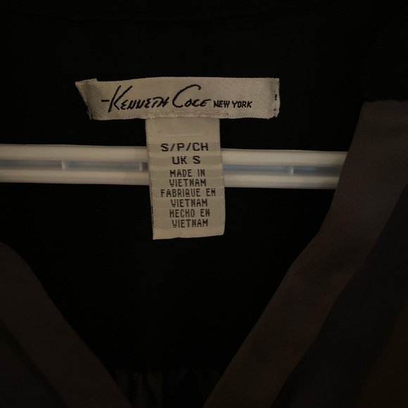 Kenneth Cole Blouse with Sheer Sleeves - Picture 5 of 6